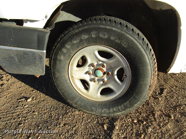 image for item DB6906 2003 Chevrolet Silverado 1500 pickup truck