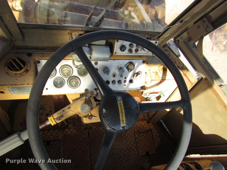 image for item DB6912 Caterpillar 930C wheel loader