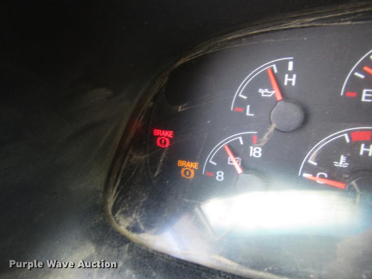 image for item DB6991 2000 Ford F650 Super Duty rollback truck