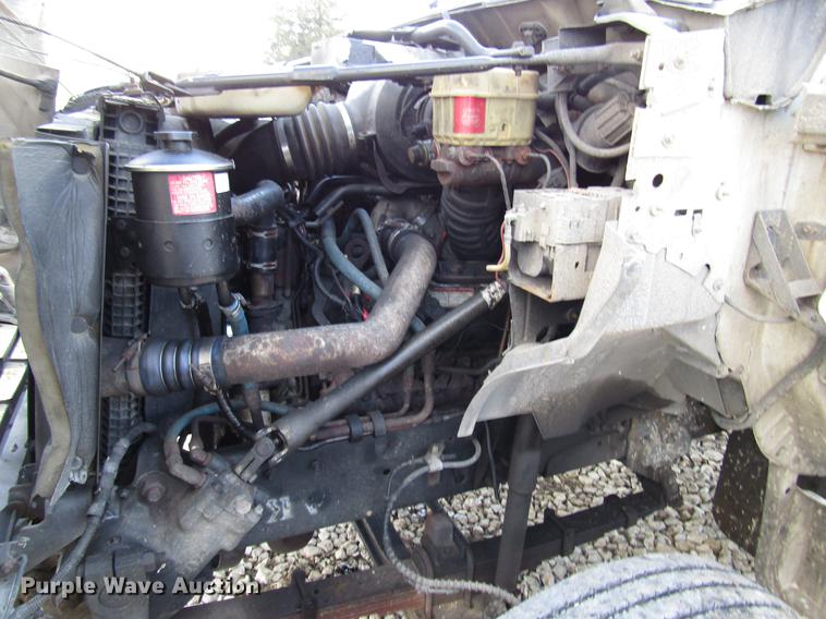 image for item DB6991 2000 Ford F650 Super Duty rollback truck