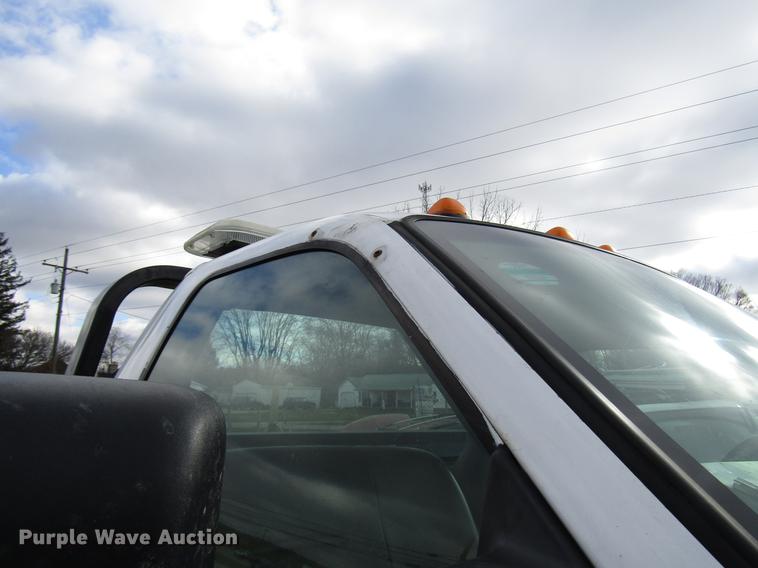 image for item DB6991 2000 Ford F650 Super Duty rollback truck