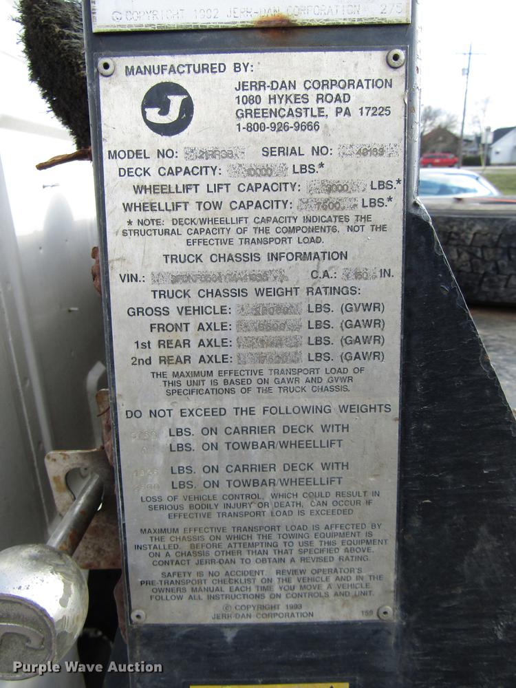 image for item DB6991 2000 Ford F650 Super Duty rollback truck