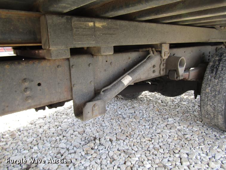 image for item DB6991 2000 Ford F650 Super Duty rollback truck