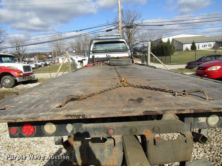 image for item DB6991 2000 Ford F650 Super Duty rollback truck