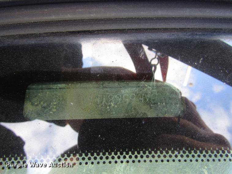 image for item DB6991 2000 Ford F650 Super Duty rollback truck