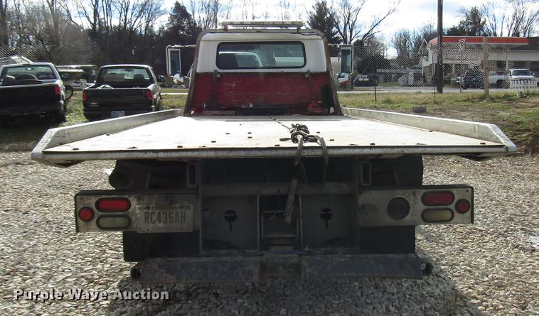 image for item DB6992 1997 International 4700 rollback truck