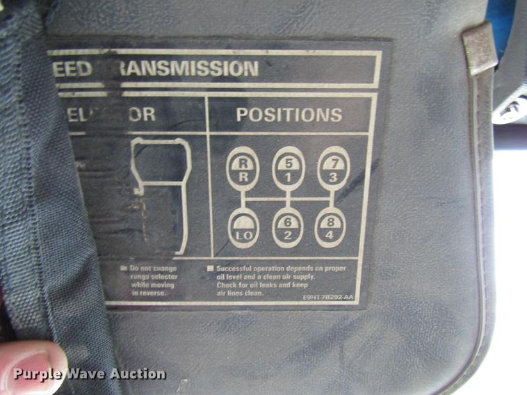 image for item DB6993 1989 Ford L9000 tow truck