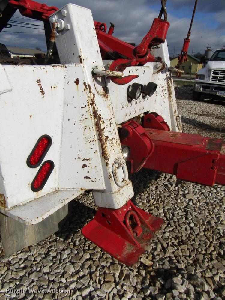 image for item DB6993 1989 Ford L9000 tow truck