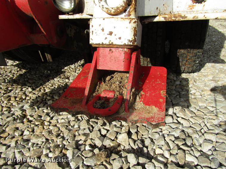 image for item DB6993 1989 Ford L9000 tow truck