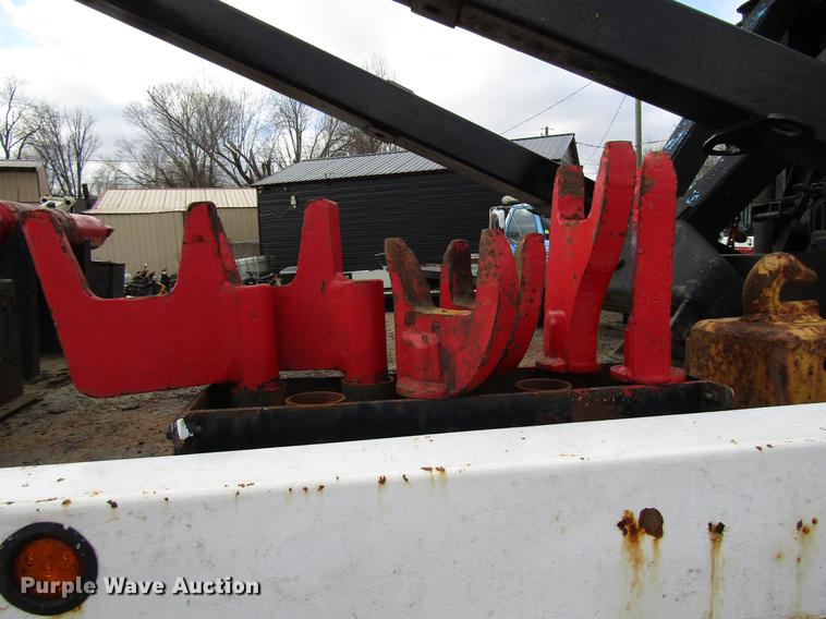 image for item DB6993 1989 Ford L9000 tow truck