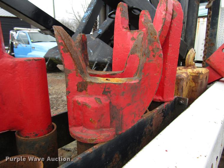 image for item DB6993 1989 Ford L9000 tow truck