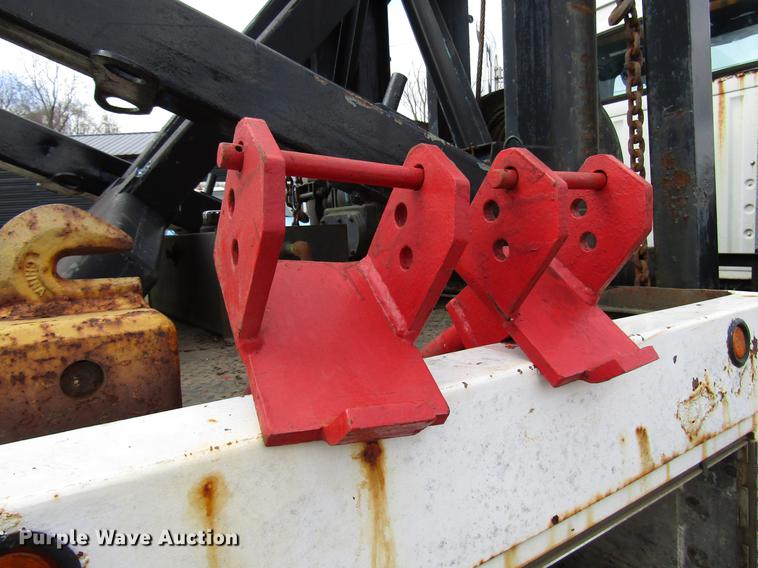 image for item DB6993 1989 Ford L9000 tow truck