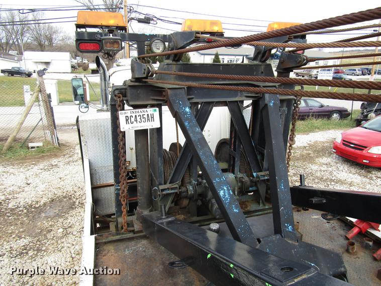 image for item DB6993 1989 Ford L9000 tow truck