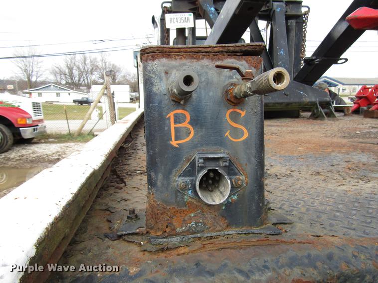 image for item DB6993 1989 Ford L9000 tow truck