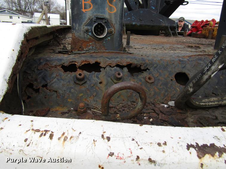 image for item DB6993 1989 Ford L9000 tow truck