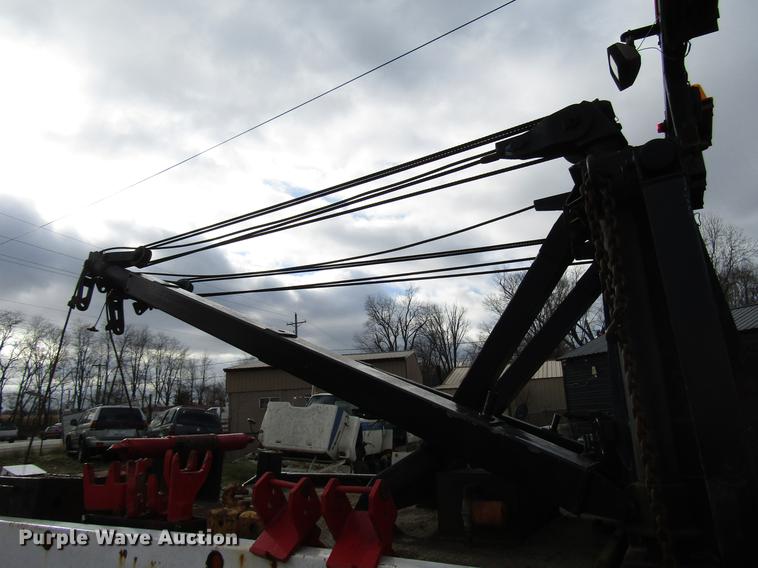 image for item DB6993 1989 Ford L9000 tow truck