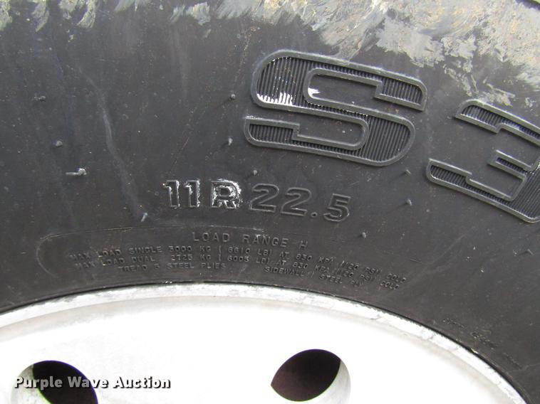 image for item DB6993 1989 Ford L9000 tow truck