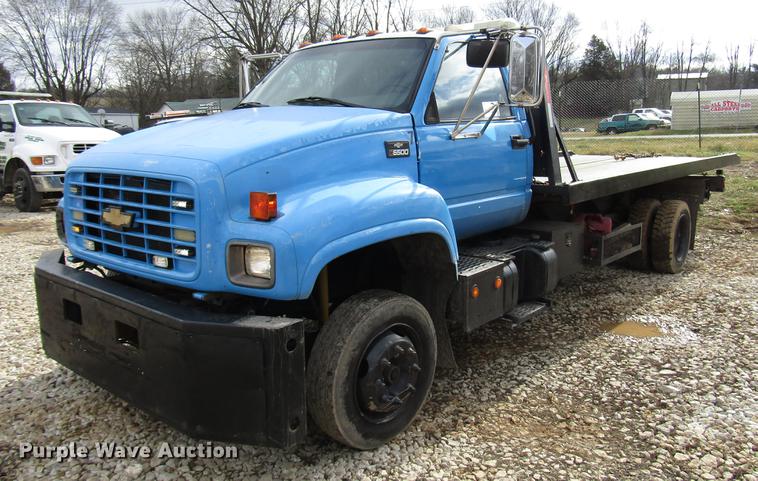 image for item DB6995 2001 Chevrolet C6500 rollback truck