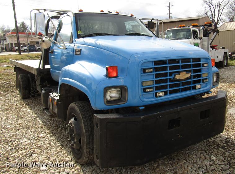 image for item DB6995 2001 Chevrolet C6500 rollback truck