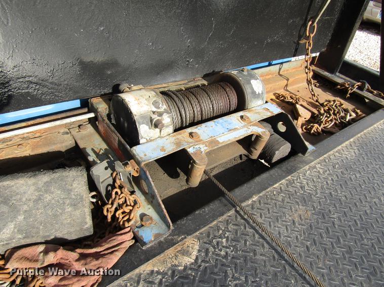 image for item DB6995 2001 Chevrolet C6500 rollback truck