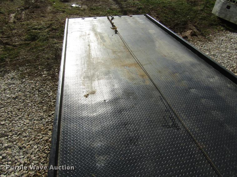 image for item DB6995 2001 Chevrolet C6500 rollback truck