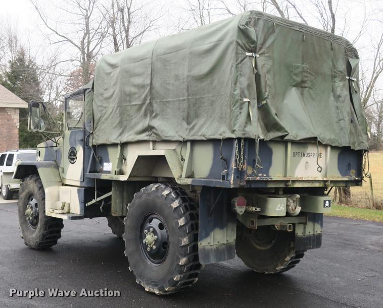 image for item DB8911 1971 Jeep truck