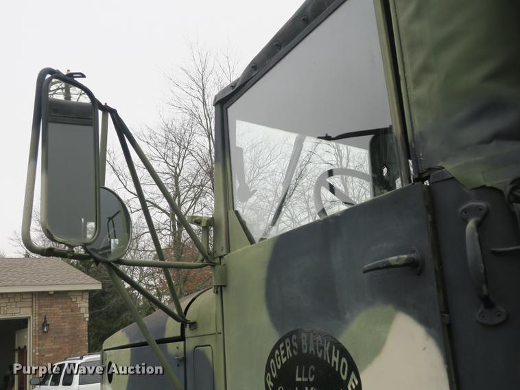 image for item DB8911 1971 Jeep truck