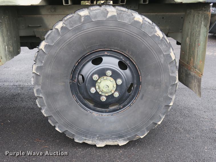 image for item DB8911 1971 Jeep truck