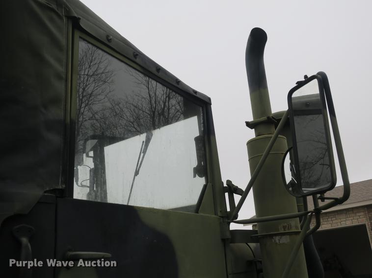 image for item DB8911 1971 Jeep truck