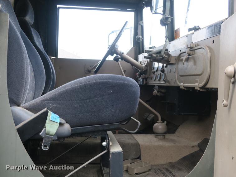 image for item DB8911 1971 Jeep truck