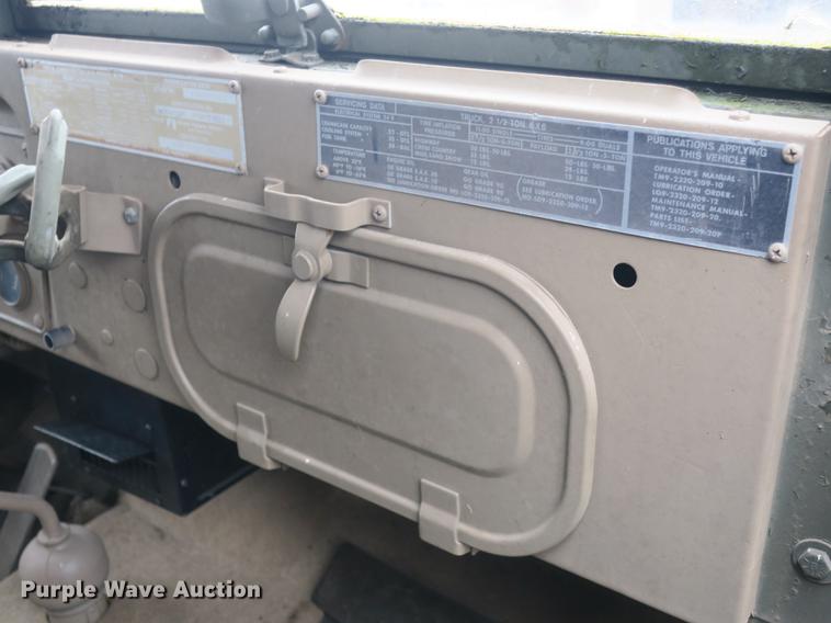 image for item DB8911 1971 Jeep truck