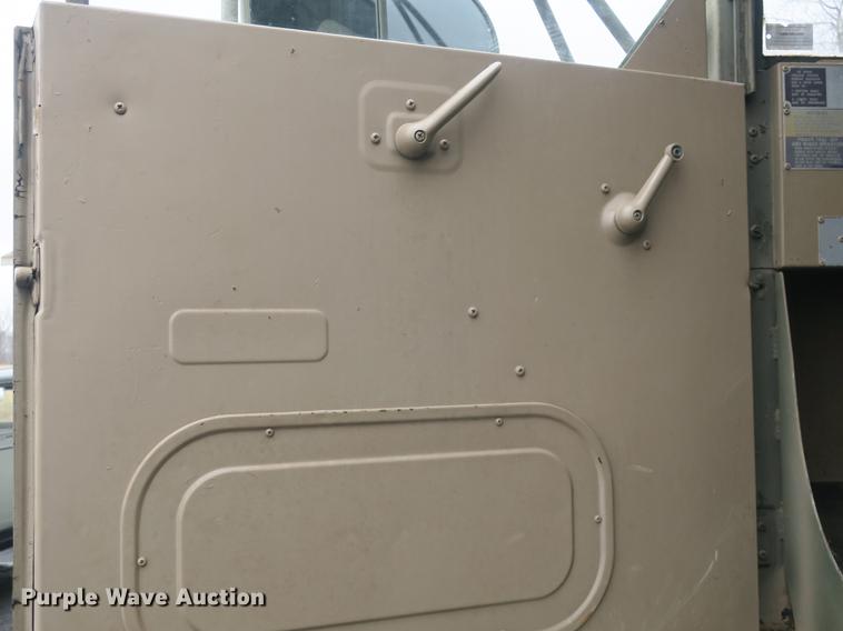 image for item DB8911 1971 Jeep truck