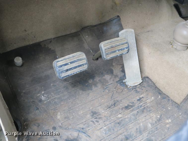 image for item DB8911 1971 Jeep truck