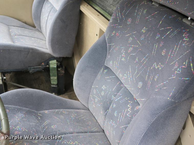 image for item DB8911 1971 Jeep truck