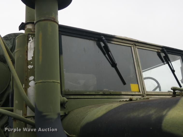 image for item DB8911 1971 Jeep truck