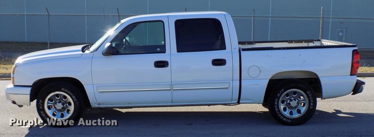 image for item DD3567 2007 Chevrolet Silverado 1500 Crew Cab pickup truck