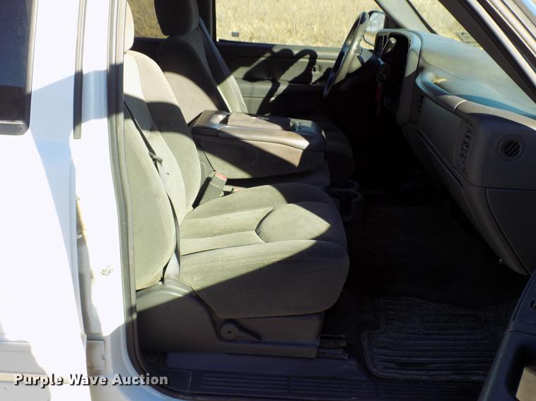 image for item DD3567 2007 Chevrolet Silverado 1500 Crew Cab pickup truck