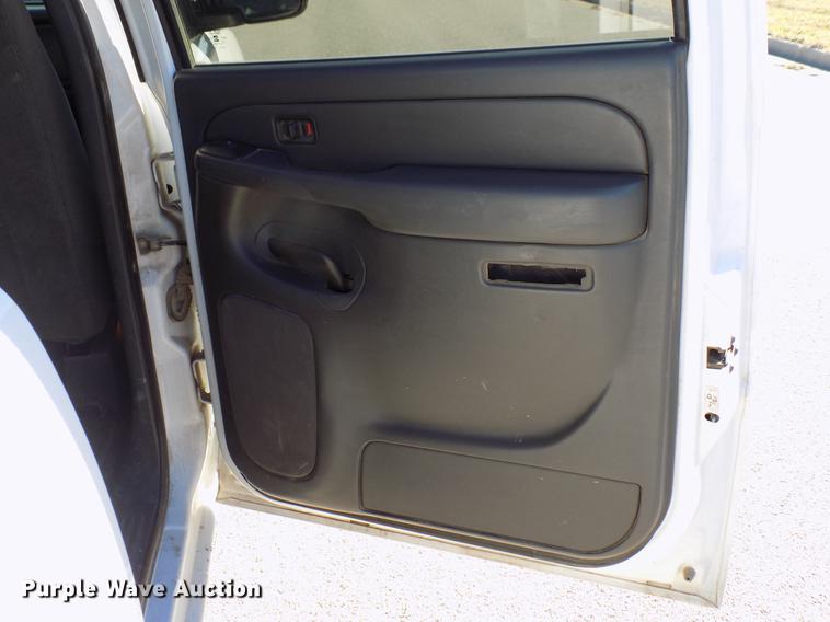 image for item DD3567 2007 Chevrolet Silverado 1500 Crew Cab pickup truck