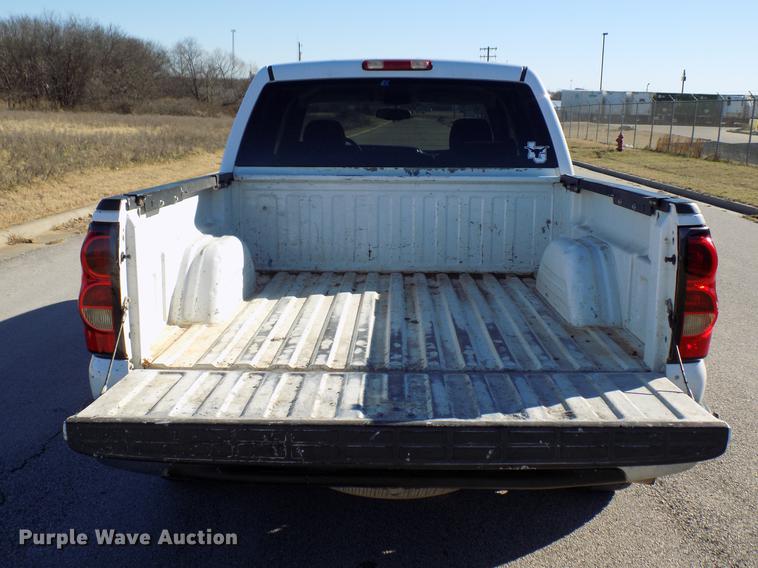 image for item DD3567 2007 Chevrolet Silverado 1500 Crew Cab pickup truck