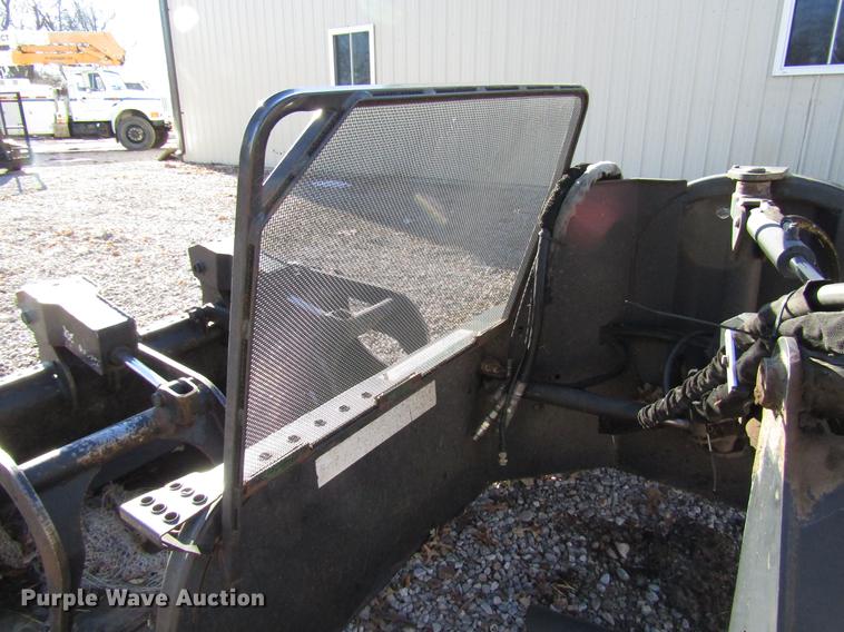 image for item DD4436 Bobcat SG60 stump grinder