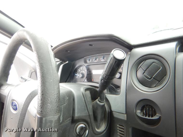 image for item DE0087 2012 Ford F150 XL pickup truck