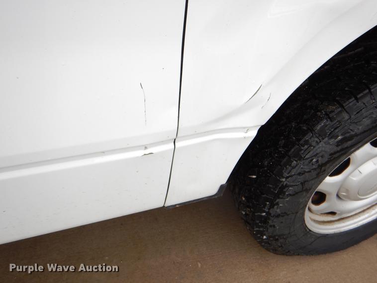 image for item DE0087 2012 Ford F150 XL pickup truck