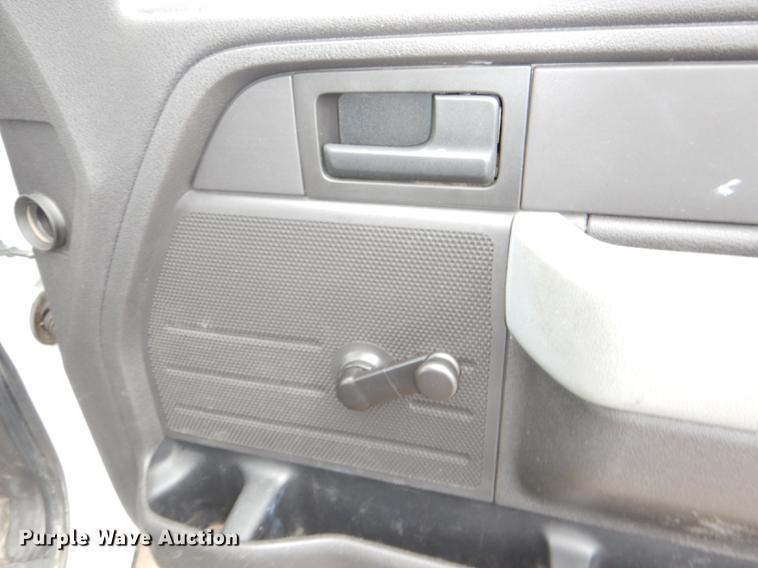 image for item DE0087 2012 Ford F150 XL pickup truck