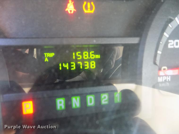 image for item DE0421 2013 Ford E350 Super Duty XL van