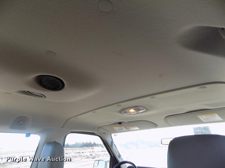 image for item DE0421 2013 Ford E350 Super Duty XL van