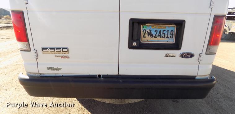 image for item DE0421 2013 Ford E350 Super Duty XL van