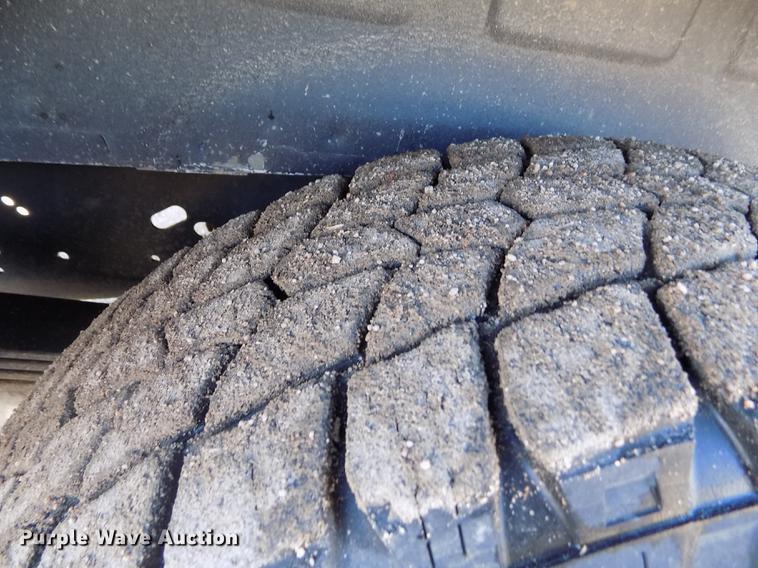 image for item DE0421 2013 Ford E350 Super Duty XL van