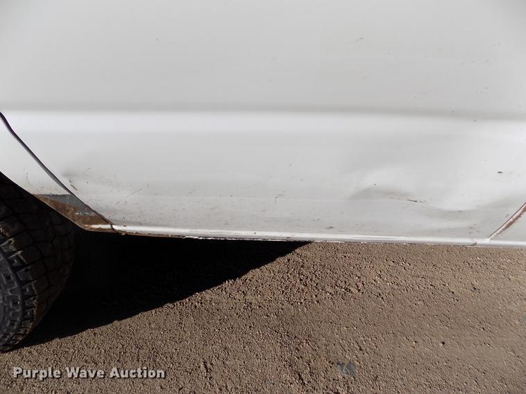 image for item DE0421 2013 Ford E350 Super Duty XL van