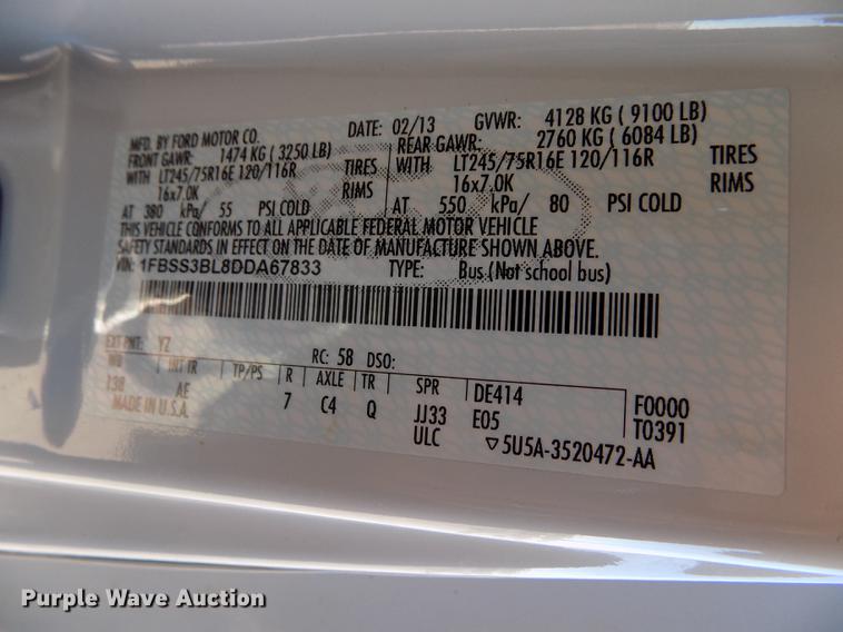 image for item DE0421 2013 Ford E350 Super Duty XL van