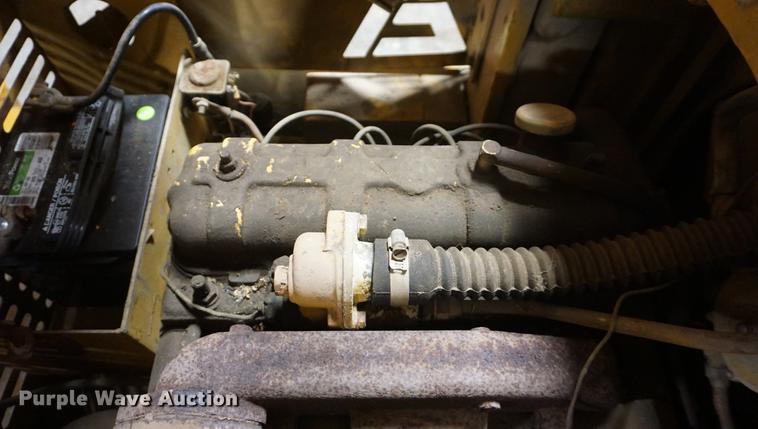 image for item DE3381 Allis Chalmers F50-24-PS forklift